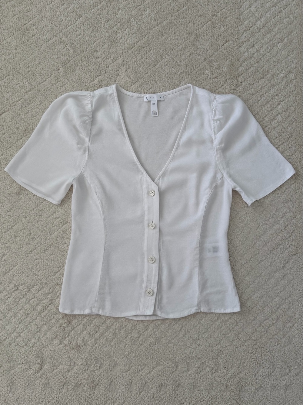 Leith White Button-Front V-Neck Blouse